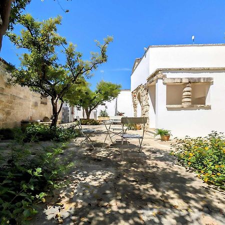 Oikia Vacanze Giuggianello Le Bey Exterior foto